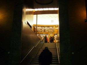 ストックホルム市立図書館の階段