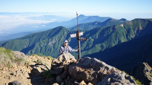 赤岳山頂から出発