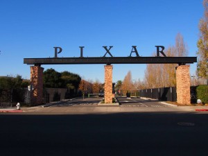 PIXAR（ピクサー）本社のロゴの看板