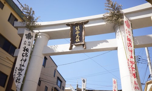 諏訪神社の鳥居