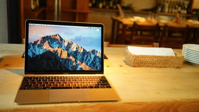 MacBook