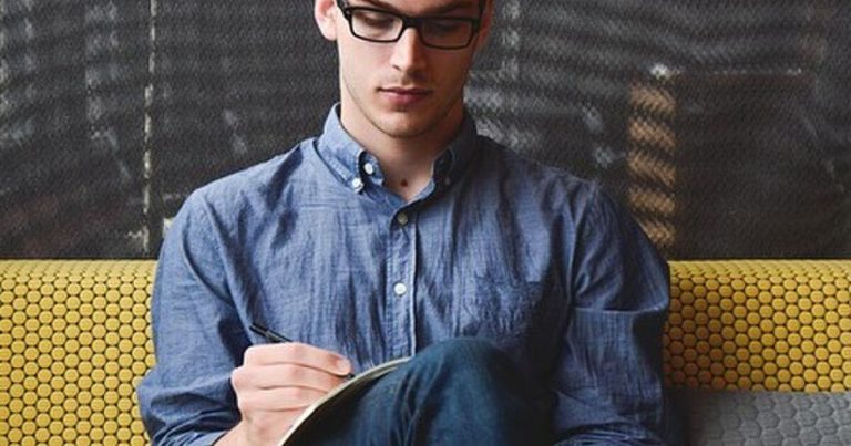 会社で出世する男性を見極めよう！出世していく男性の５つの特徴と見分け方