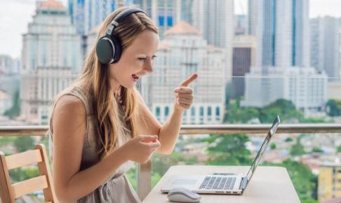 自己肯定感は英語で何という？自己効力感や自尊心、自信や自己有用感の英語の読み方も解説