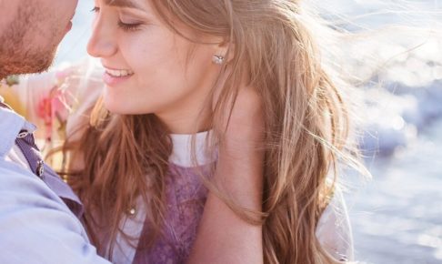 女性を好きになるきっかけとは？男性心理を理解し、意中の男性を射止めよう！