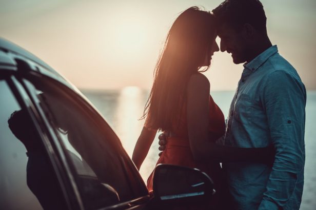 車の中でキスをされたら、どう対処する？