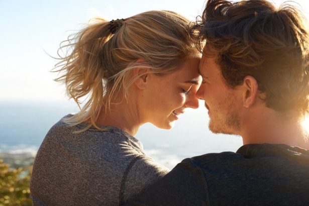 思わず「ハグしたい」と思われる女性の特徴