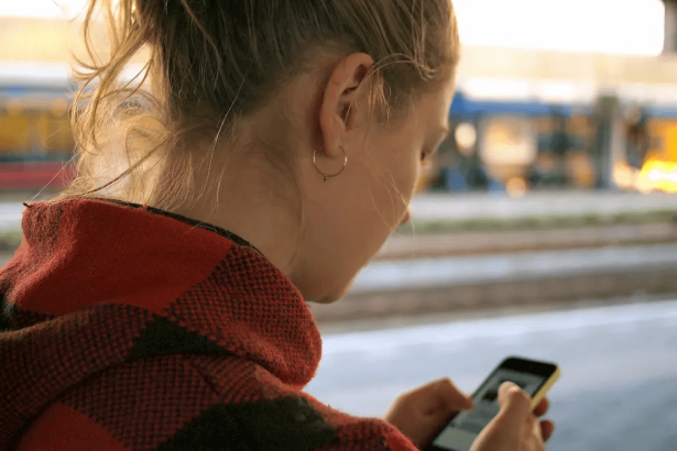 連絡はくれるけど会ってくれない彼氏の男性心理７選