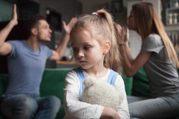 男性に萎縮してしまうのにそばにいることを選んでしまうのは父親との関係が影響