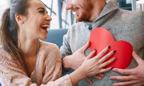 男性が好きな人にとる行動は？脈ありサインを見極めて最高のパートナーを見つける方法