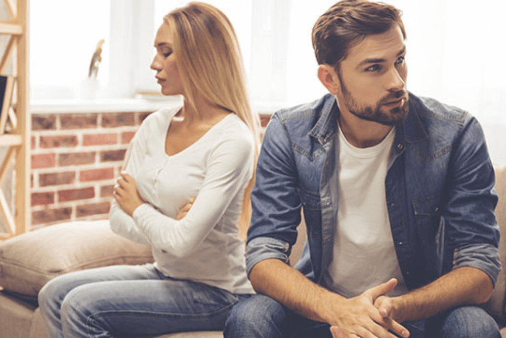 彼氏に別れたいと言われたときのNG行動