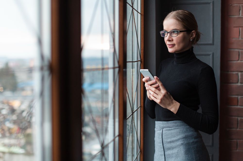 コンサルなど忙しい彼氏の連絡頻度は？理想と現実を紹介！