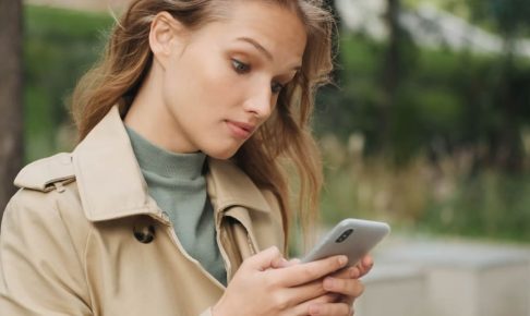 彼が仕事でドタキャン。デートのリスケ提案もない。彼は私に興味がない？彼との向き合い方を解説