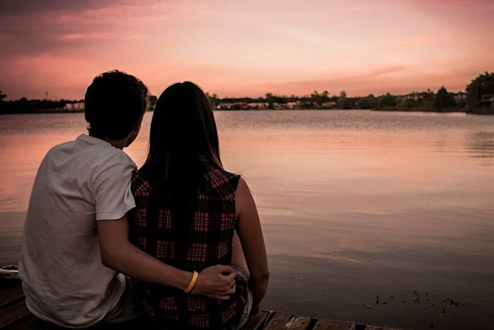 【男性心理】40代・50代の忙しい彼が「遊びか本気かの見極め方」