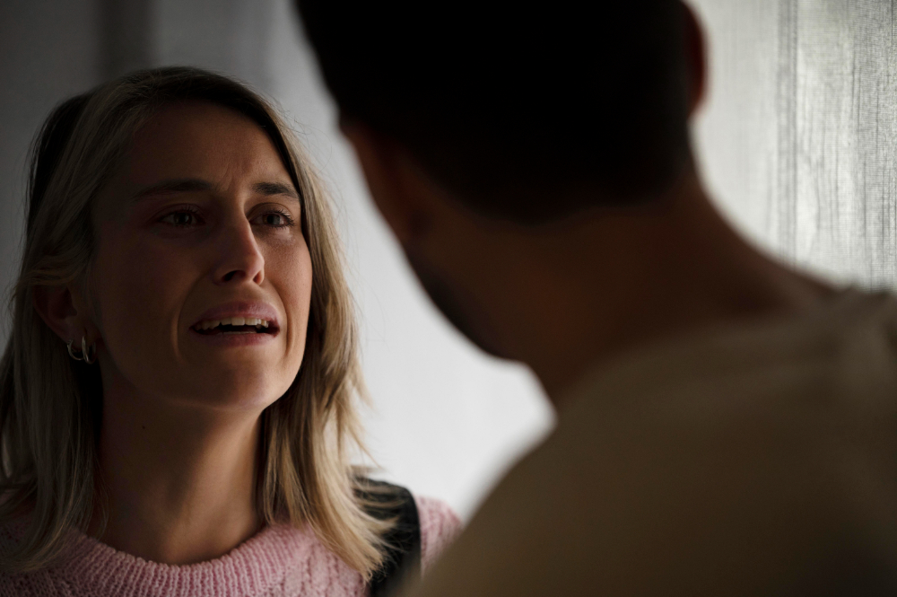 彼氏に別れ話を切り出されたが別れたくない。説得・対処法はどうすればいい?