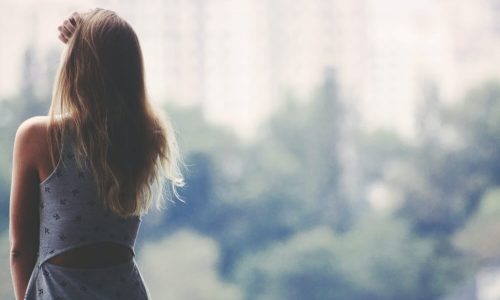 「甘えられない自分」と「母親との関係」。恋愛でも仕事でも婚活でも知らない間に我慢してしまう理由