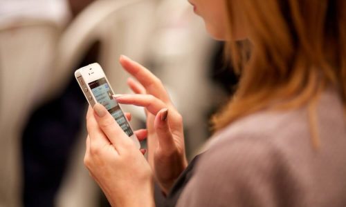【男性心理】婚活で出会った忙しい彼。LINEは返ってくるのに会えないのは、連絡頻度ではなく信頼関係が止まっているんだよ