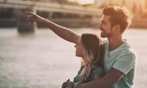 あのね、本音を引き出す女性は、質問がうまいのではなく「否定しない空気」を作っているんだよ